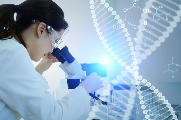 Phụ nữ c&oacute; nguy cơ mắc bệnh cường gi&aacute;p cao hơn nam giới